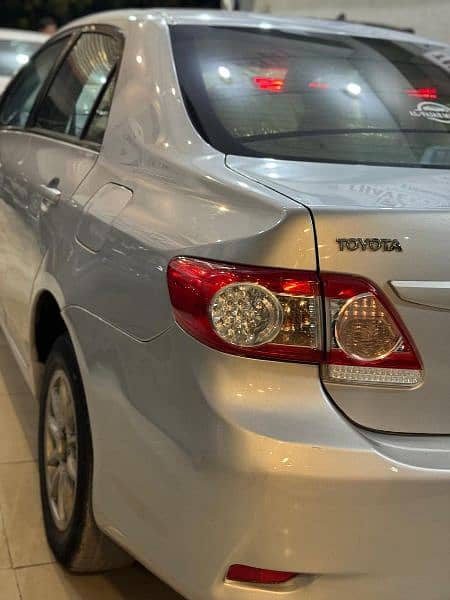 Toyota Corolla GLI 2011 3