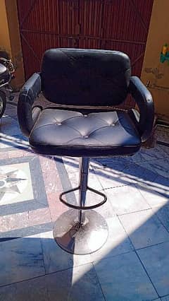 use chairs for sell 3500 demanad