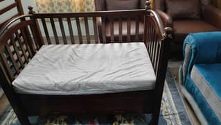 Wooden Baby cot/bed with 2 Drawers