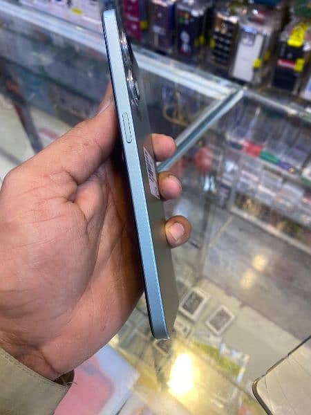 Oppo F21 Pro 5G with complete box exchange possible withIphone 12 13 1