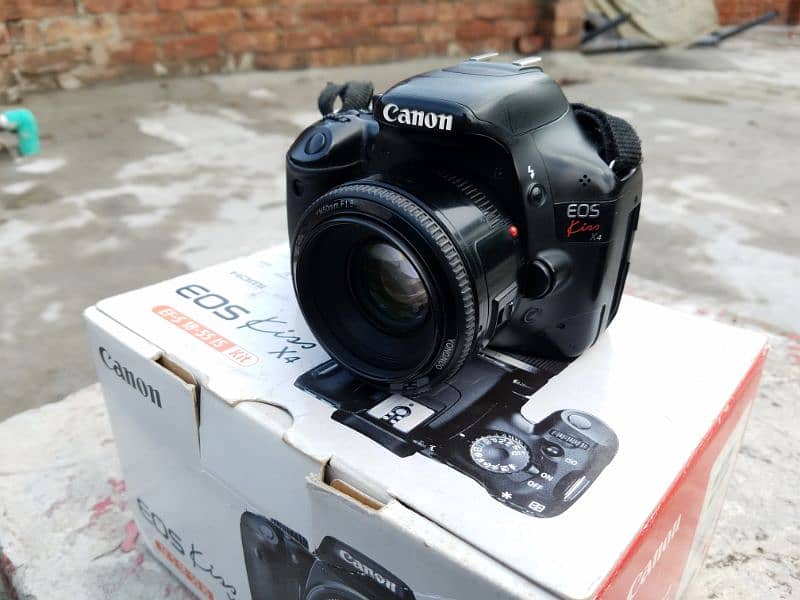 I'm selling my Canon 550D With 50MM 2