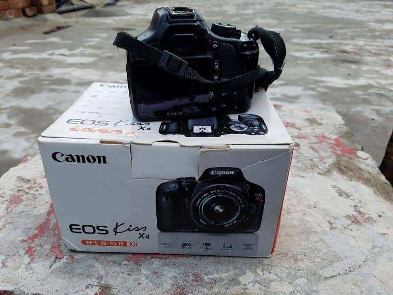 I'm selling my Canon 550D With 50MM 3