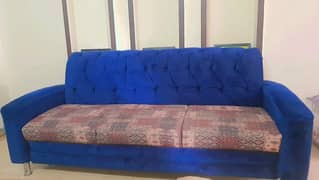 Neat and clean Sofa set availble