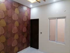 Prime Location 10 Marla House For rent In EME Society - Block J Lahore 0