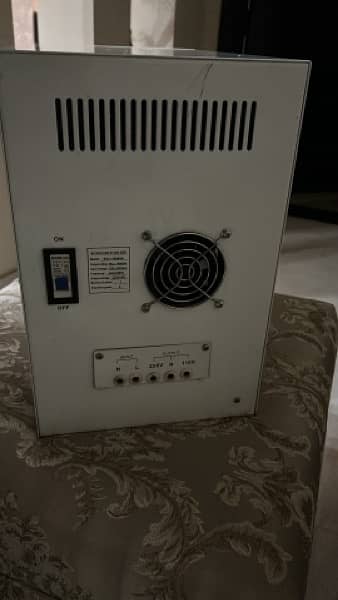 SVC-7000VA STABILIZER 2