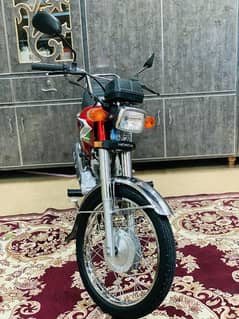 Honda 125 Bike For sale. 2023 Model. Islamabad Register. Good Condition