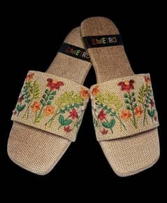 Women'S fabric Embroidered flat