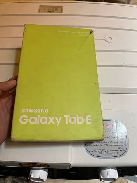 Samsung Tab E  10/10 condition 11