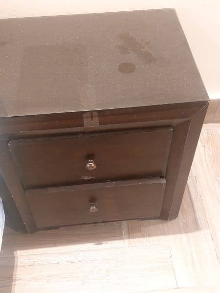 side table 1  wooden  2 drawers 2