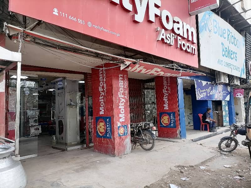 Fair-Priced 840 Square Feet Shop Available In Gulshan-e-Iqbal - Block 10-A 6