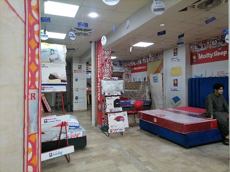 Fair-Priced 840 Square Feet Shop Available In Gulshan-e-Iqbal - Block 10-A 7