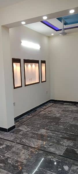 Brand new  house for rent in university town near eighteen ,top city . 11