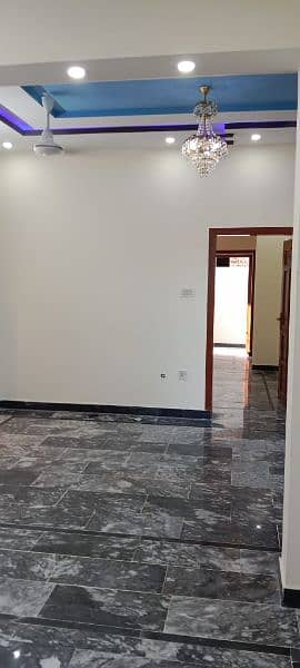 Brand new  house for rent in university town near eighteen ,top city . 12