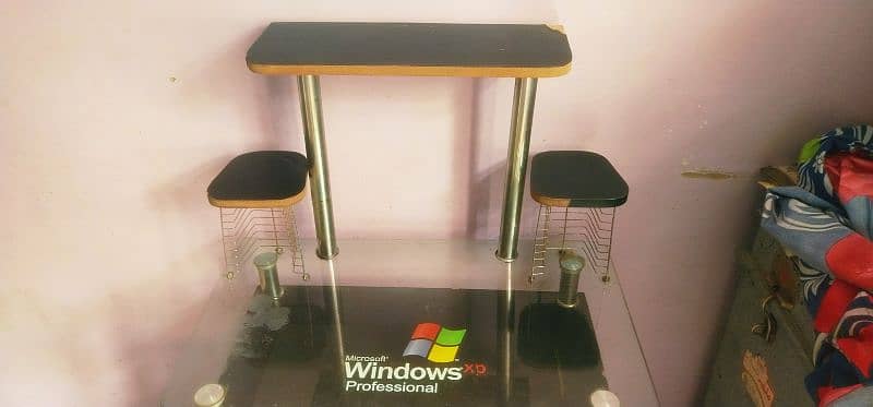 Professional Windows Xp Computer Table 2