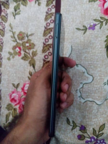 Xiaomi Redmi 10 with box 6