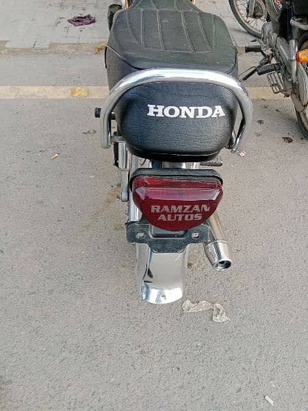 Honda cd 70 22 model 3