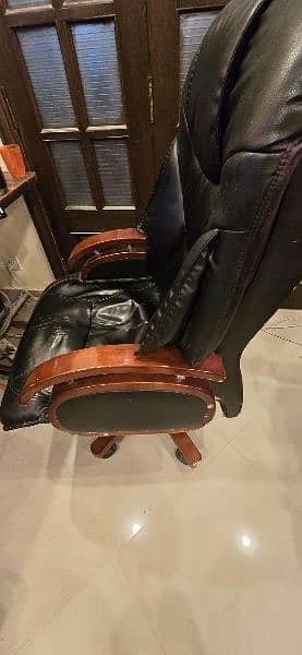 Ceo office chair 4