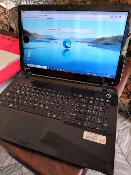 Toshiba Core i3 8 GB - 500 GB 1