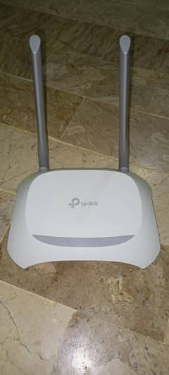 tp link 300 Mbps wireless N router TL-WR840N