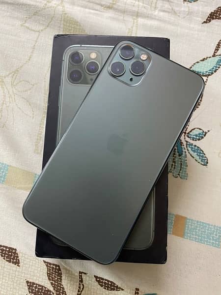 iphone 11 pro max, dual sim pta approved. 4