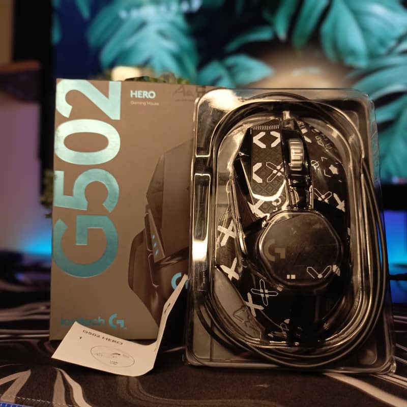 LOGITECH G502 Hero Gaming Mouse • with Box and Accessories + Grip Tape 1