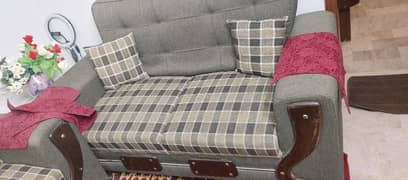 7 seater sofa set in excellent condition