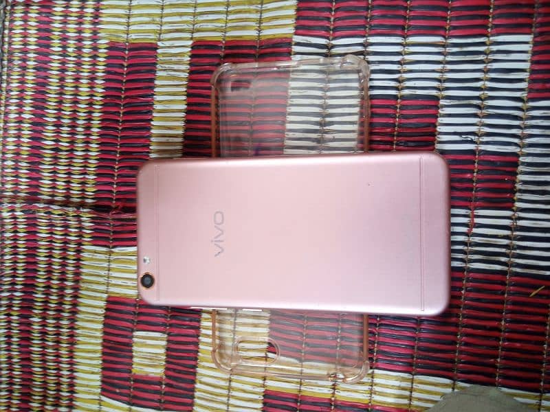 vivo Y66 3