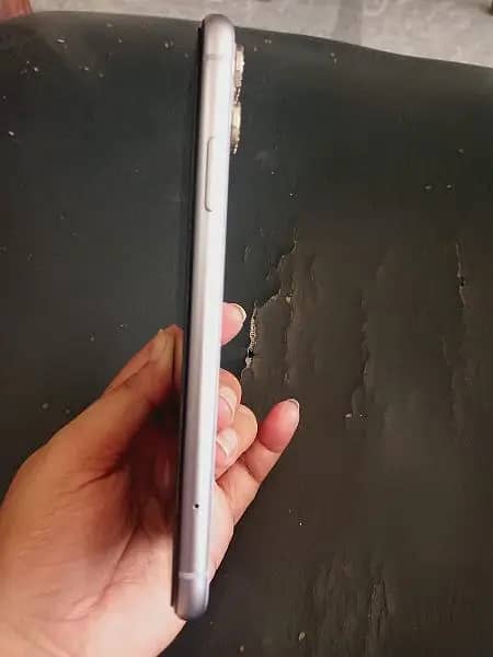 Iphone 11 Non PTA 1