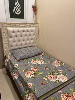 Single bed with mattress