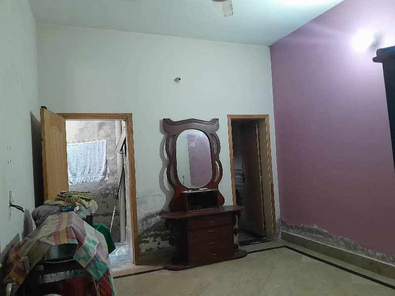 5 Marla House For Sale In Johar Town Single Storey Investor on Rate Plot price Marble Flooring Hot Location Main Approach 4