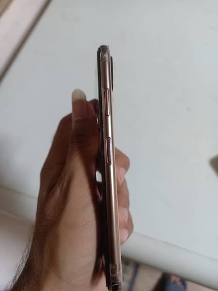 iPhone xsmax 256gb read ad 2