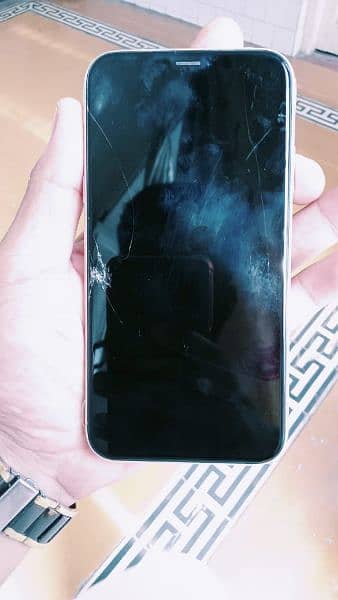 XR screen Damage Battery Health 79 64gb Non PTA 2