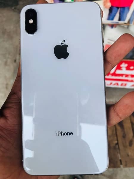 iPhone XSMax pta Approved 10/10 condition white colour 64 gb 4