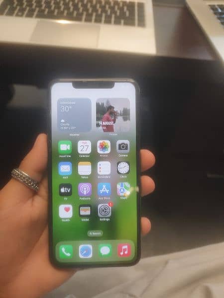 i phone xs max 1