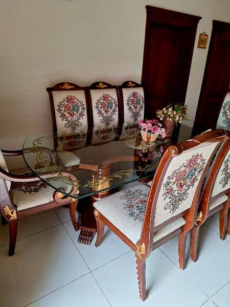 GMC Furnitures Dining Table 0