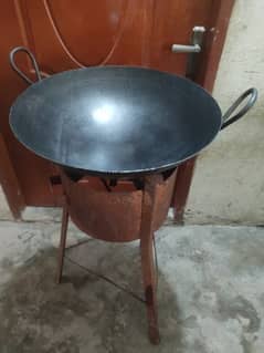 chulah khud banawya hai mazoob or burner b bara lagwaya karahi Medium