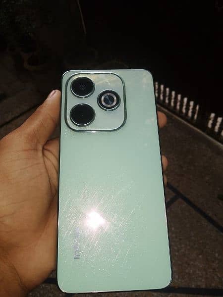 Infinix hot 40 i 1