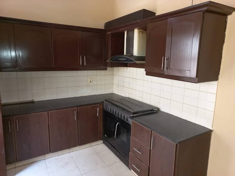 Askari 11, 10 Marla, 03 Bed, Luxury House For Rent. 18