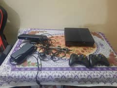 XBOX360 with 2 Controllers