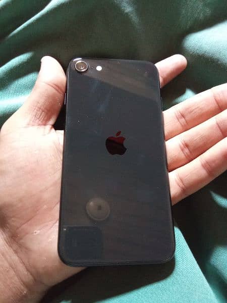 iphone se 2020 non pta usa ka sat he 2 month used he 4