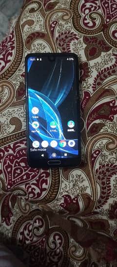 sharp aquos r2