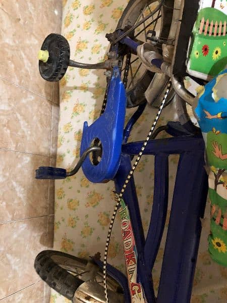 Bicycle for child 3.5 years to 8 years. 6