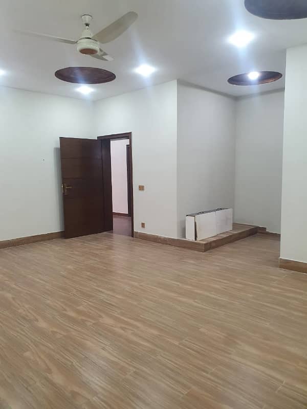 ONE KANAL UPPER PORTION AVAILABLE FOR RENT IN VALENCIA TOWN LAHORE 5