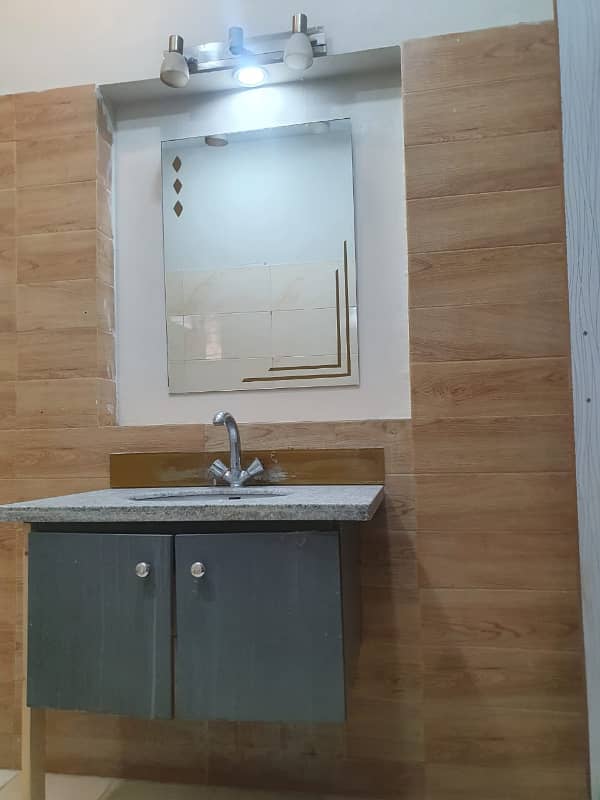 ONE KANAL UPPER PORTION AVAILABLE FOR RENT IN VALENCIA TOWN LAHORE 7