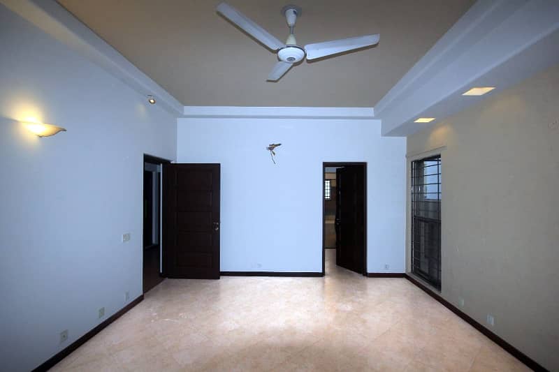 ONE KANAL MODERN DESIGN BUNGALOW FOR RENT A-BLOCK DHA PHASE 6 7