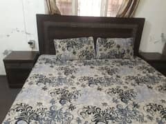 Bed set with 2 side table and dressing table with mirror