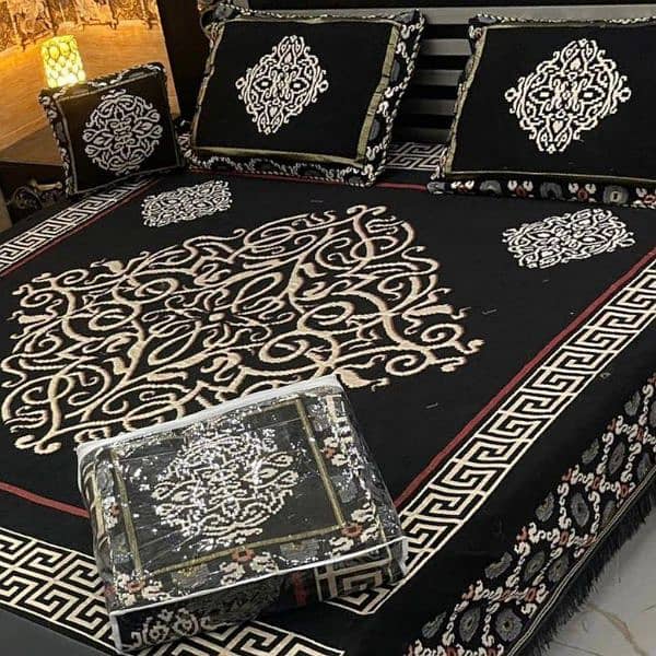 4 Pcs Valvet Jacquard Double Bedsheet. 1