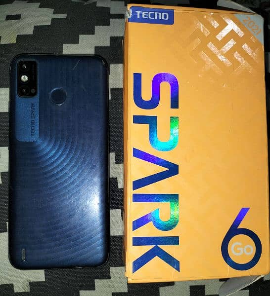 Tecno spark 6go 4gb 64gb with only box location Jaranwala only call 0