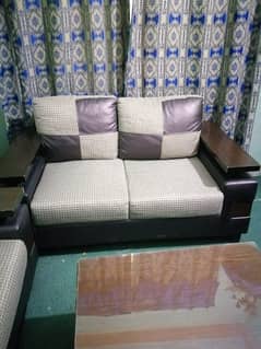 6 Setter Sofa Set And table