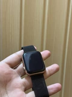 Apple Series 4 (44mm)